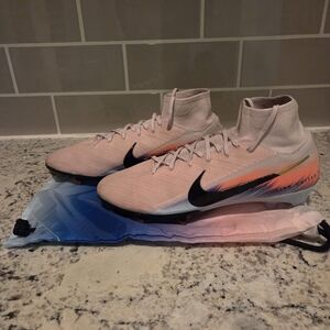 Nike Pink and Black Soccer Cleats‎